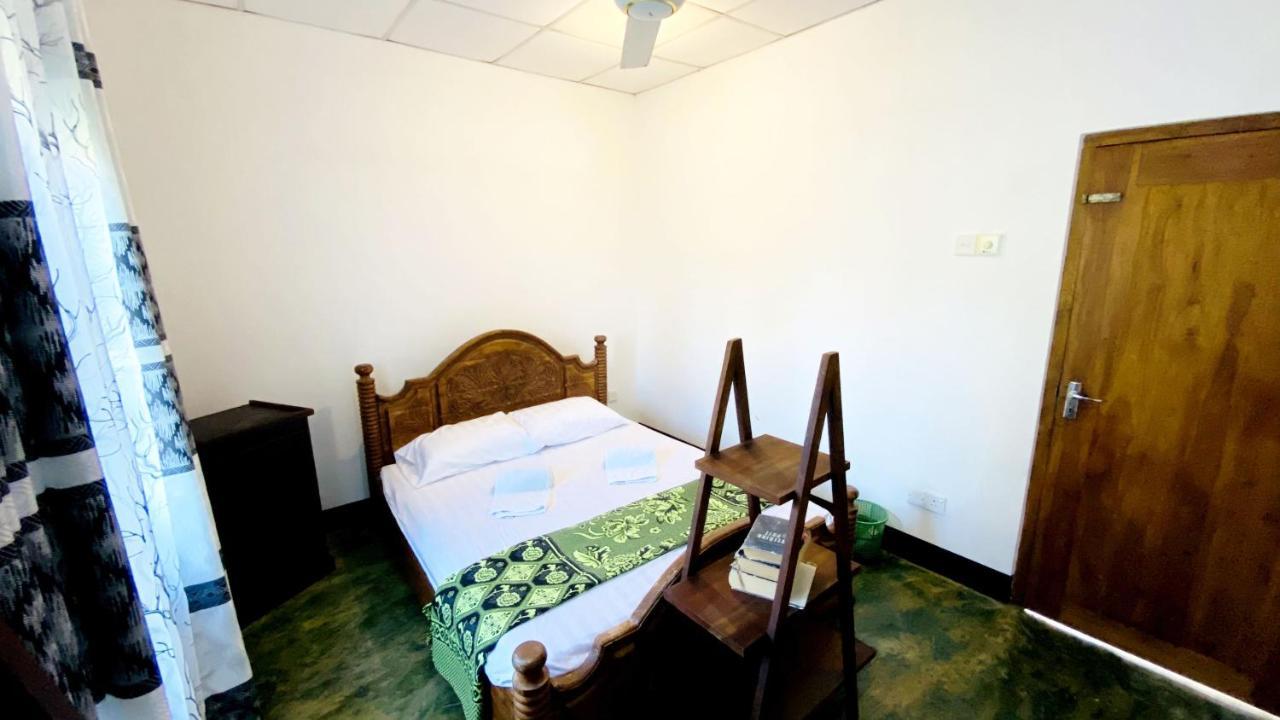 Madiha Surf House Lanka Otel Matara Dış mekan fotoğraf