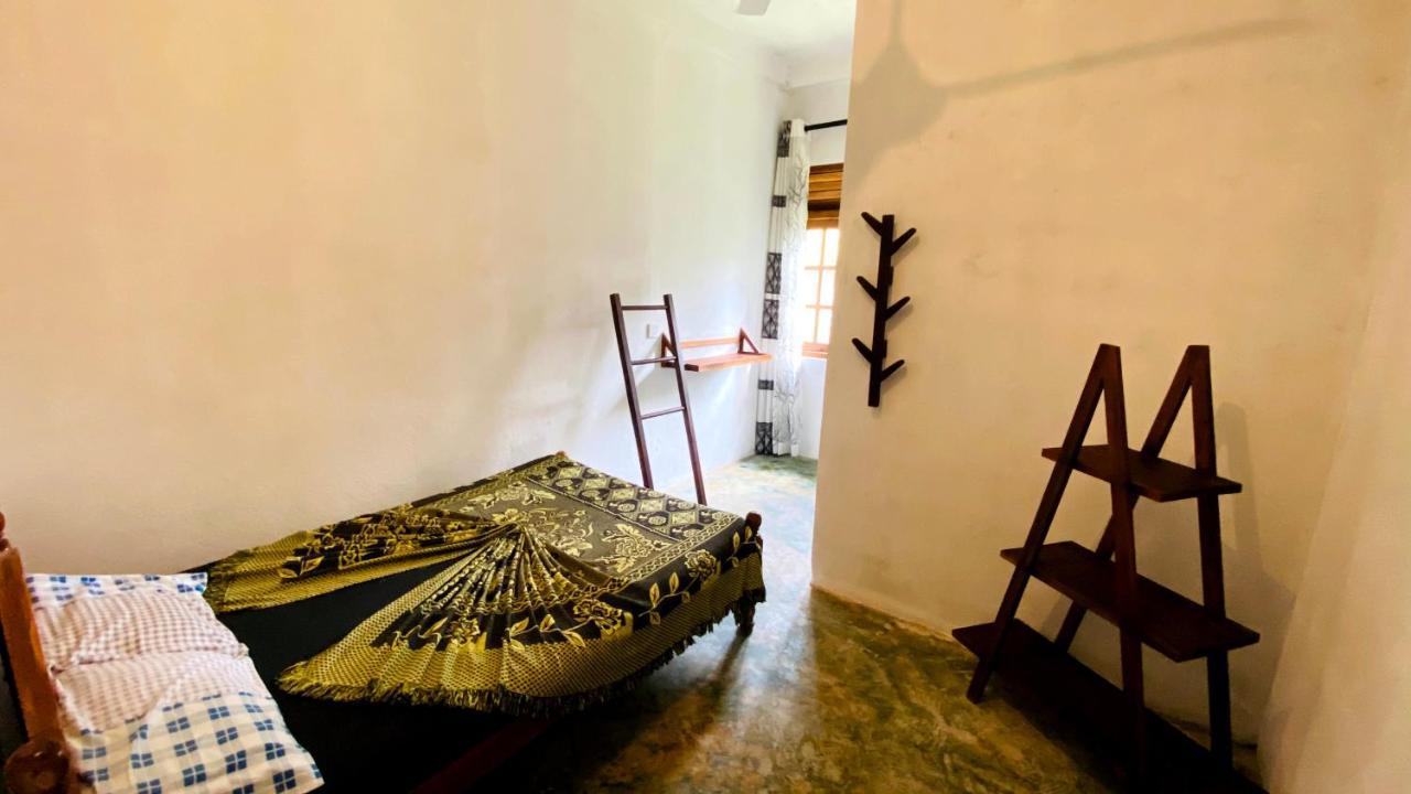 Madiha Surf House Lanka Otel Matara Dış mekan fotoğraf