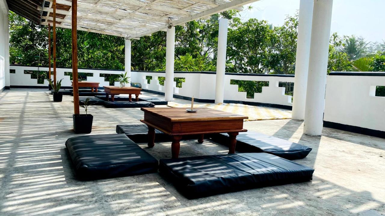 Madiha Surf House Lanka Otel Matara Dış mekan fotoğraf