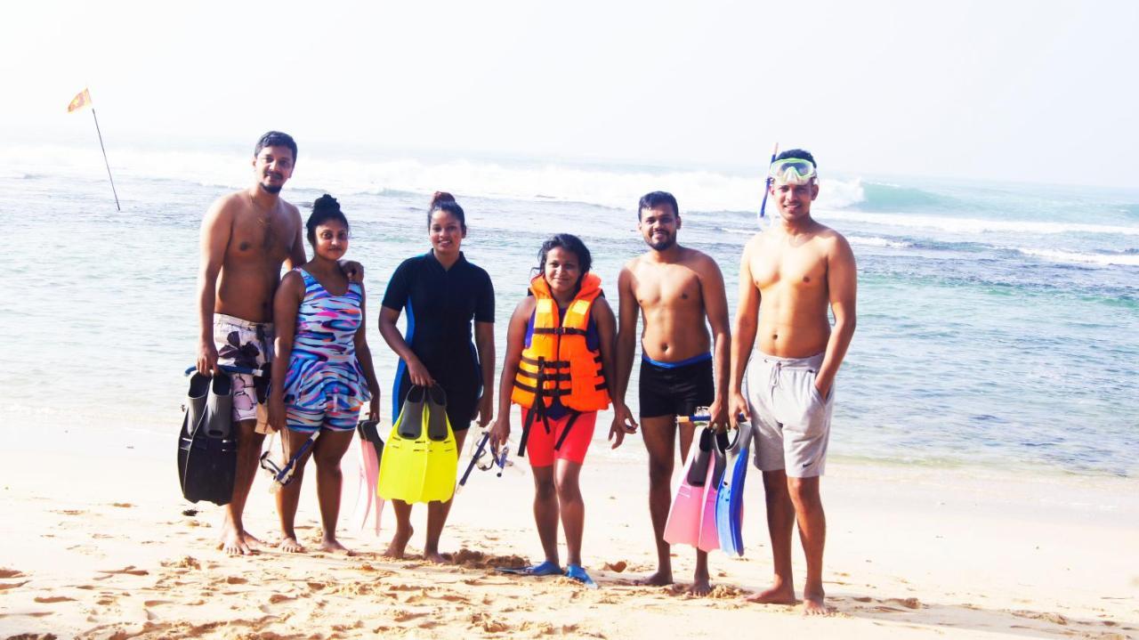 Madiha Surf House Lanka Otel Matara Dış mekan fotoğraf